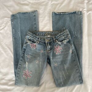 Younique Y2K 2000s Light Wash Low Rise Boot Cut Flare Denim Jeans Woman’s Size 1